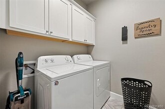 Building Photo - 1140 E Dove Creek Dr