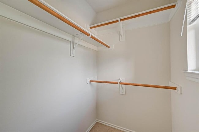 Building Photo - 22 Wickerdale Pl