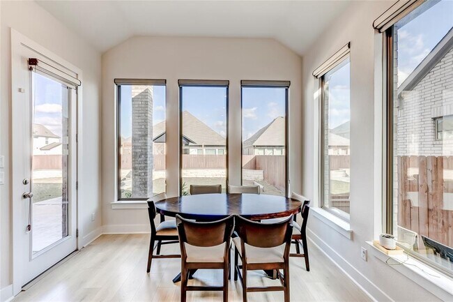 Building Photo - 212 Charbono St