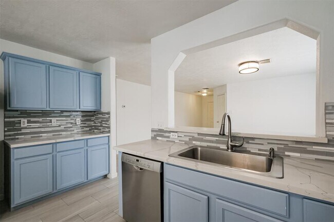 Building Photo - 24507 Cornell Park Ln