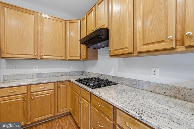 Building Photo - 8108 Dove Cottage Ct