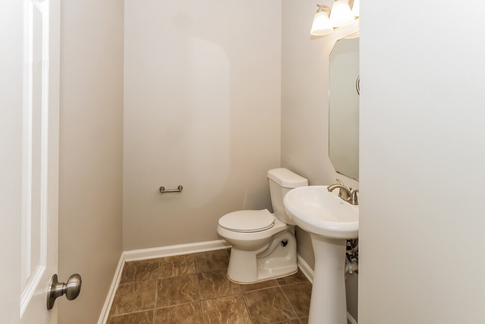 Building Photo - 1043 Averett Cove