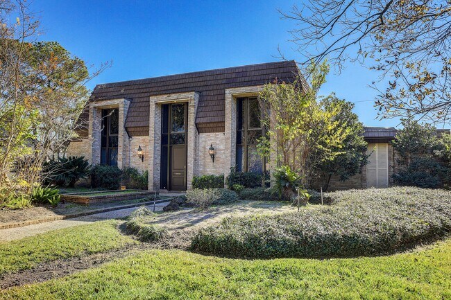 Building Photo - 5203 Braesvalley Dr