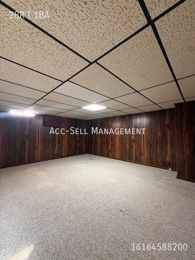 Building Photo - 5962 Ridgebrook Ave SE