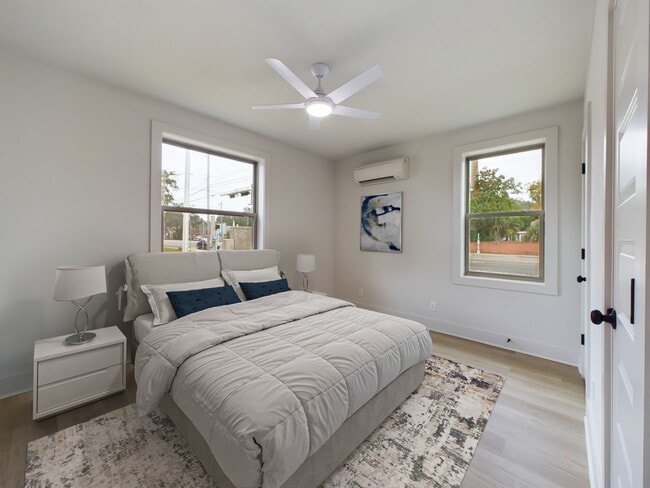 Building Photo - 2 E Sunset Ave