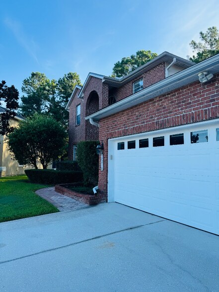 Building Photo - 2574 Whispering Pines Dr