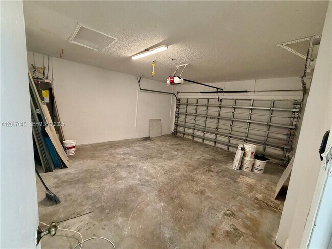Building Photo - 6744 SW 195th Ave