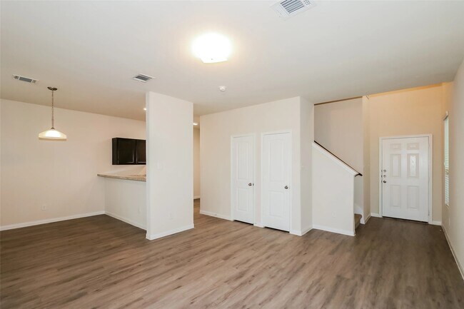 Building Photo - 19423 Plantation Maple Dr