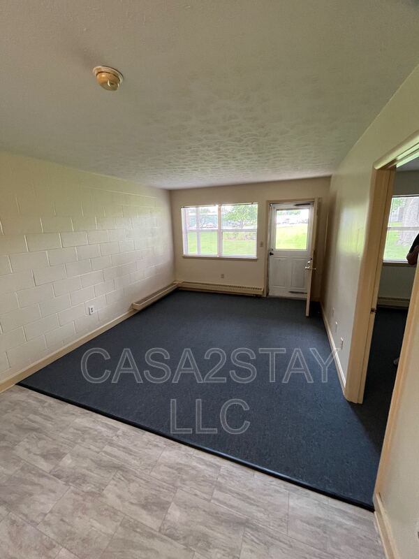 Building Photo - 2115 St Johns Pl