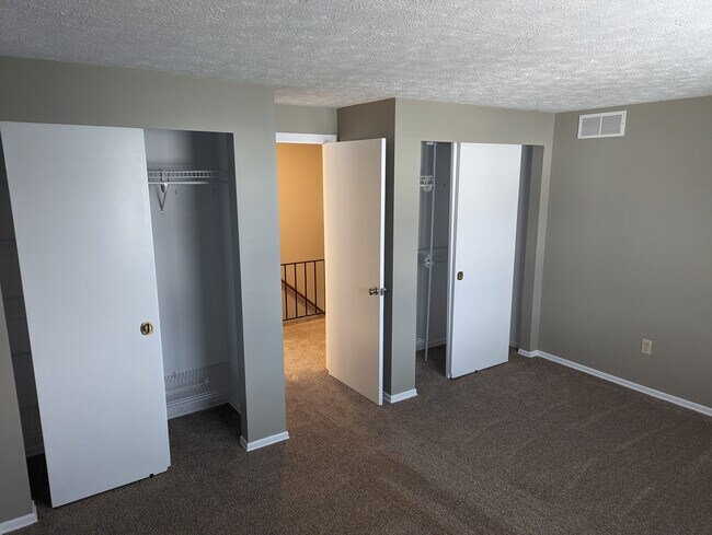 Building Photo - 440 Kennington Blvd