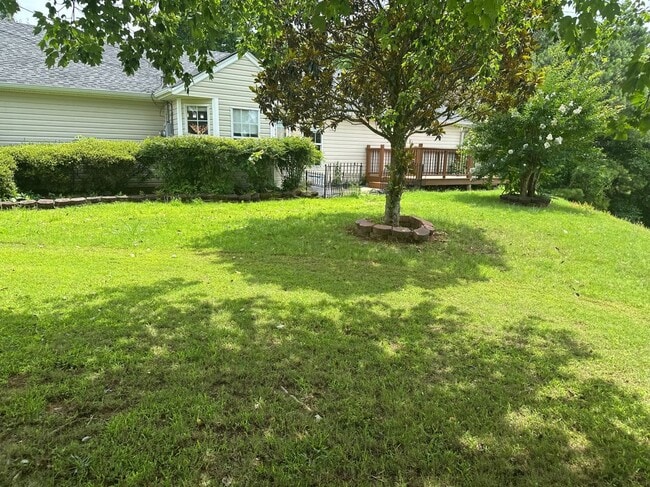 Building Photo - 6686 Browns Mill Ferry Dr
