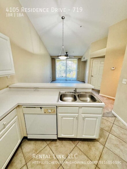 Building Photo - 4105 Residence Drive