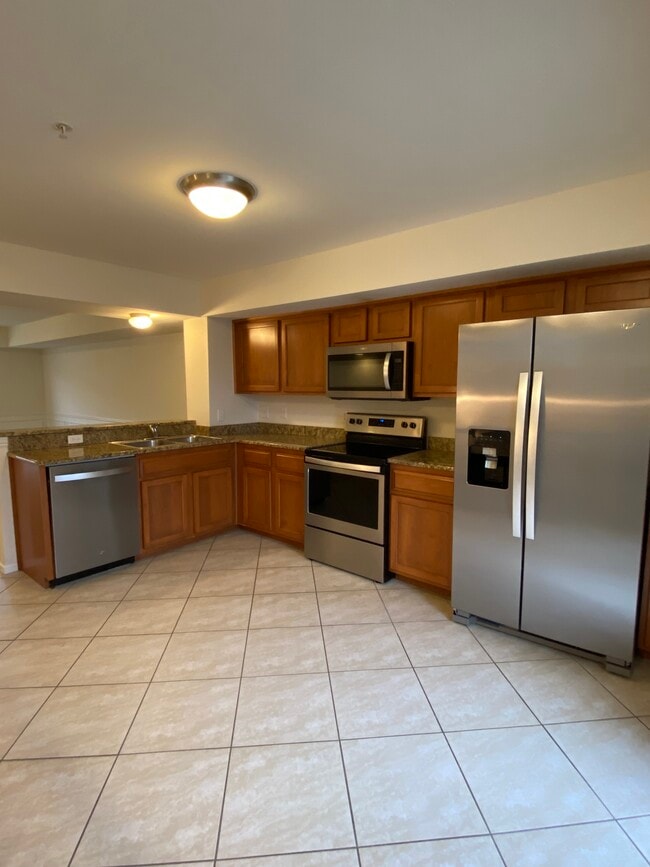 Open Kitchen with Bar - 14055 Lakeside Blvd N