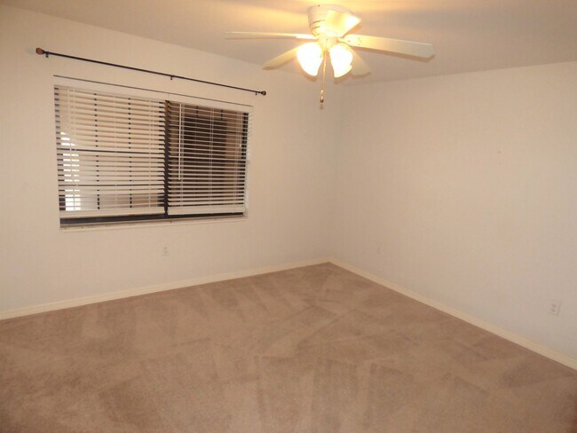Building Photo - Rolls Landing Condo- Gated community with all the features