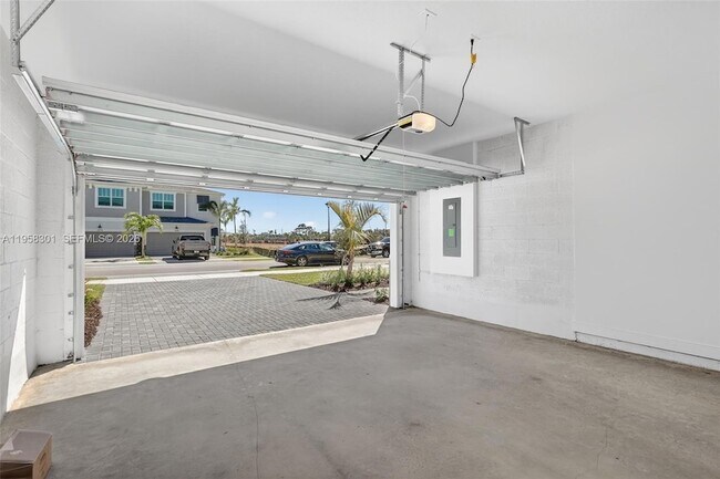 Building Photo - 3595 NW Solange Ct