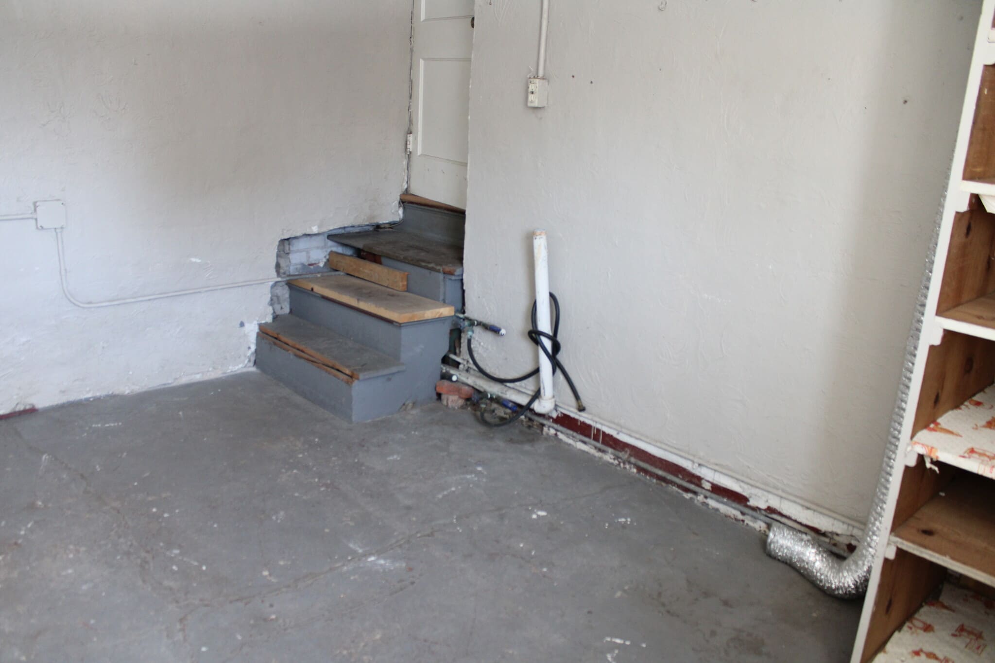 Laundry Area - 28 5th St