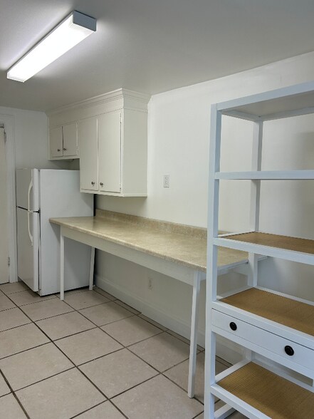 Building Photo - 30 Treno St