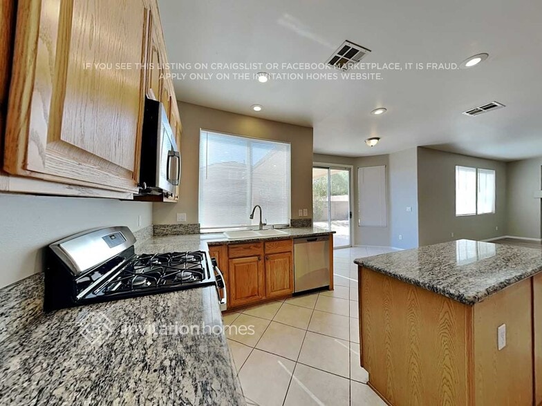 Building Photo - 9709 Maywood Ct