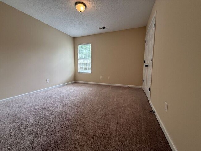 Building Photo - Gated Community - 3 Bedroom 2 Bathroom Cordova Rental Home
