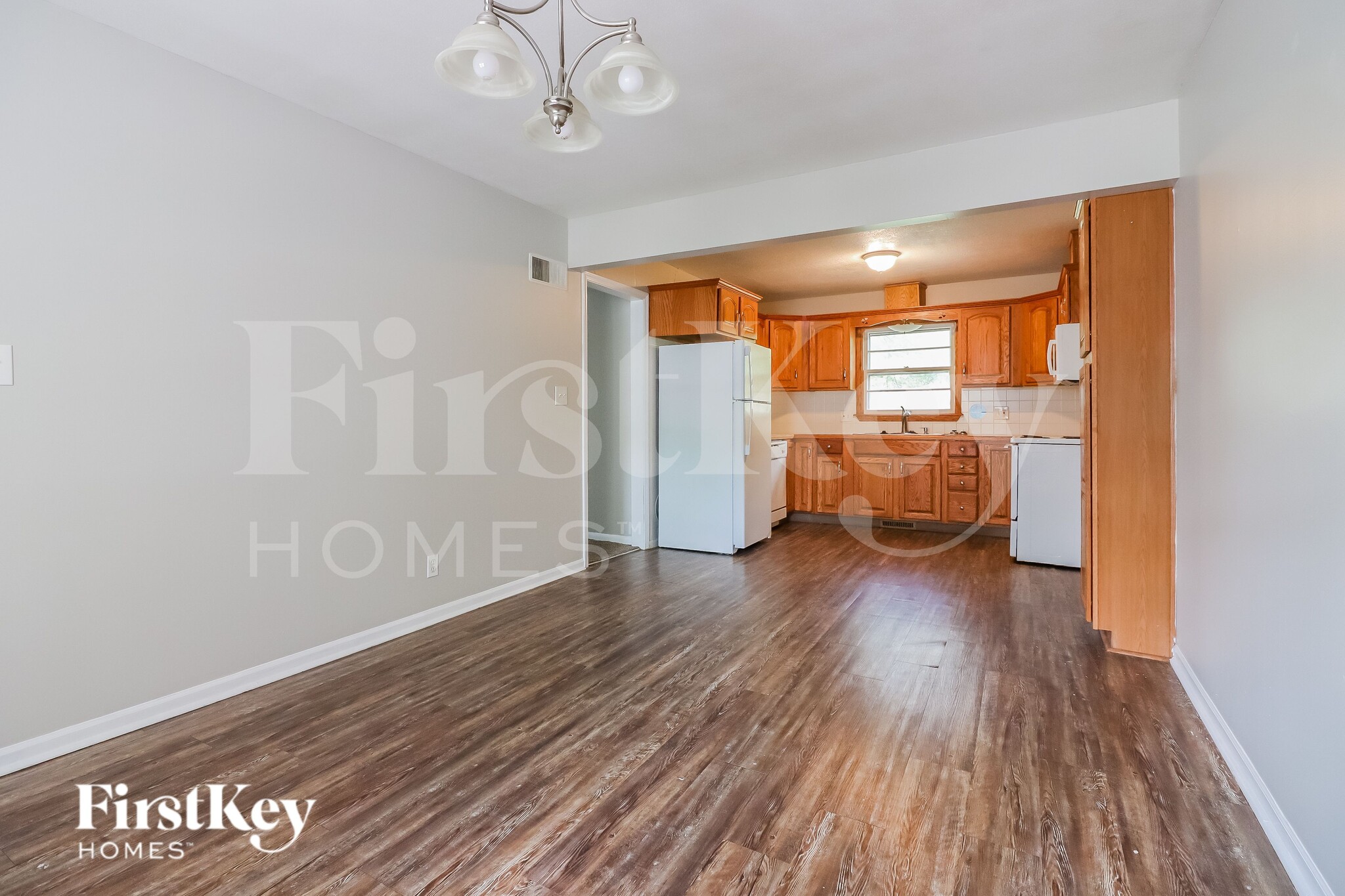 Building Photo - 3508 S Leslie Ave