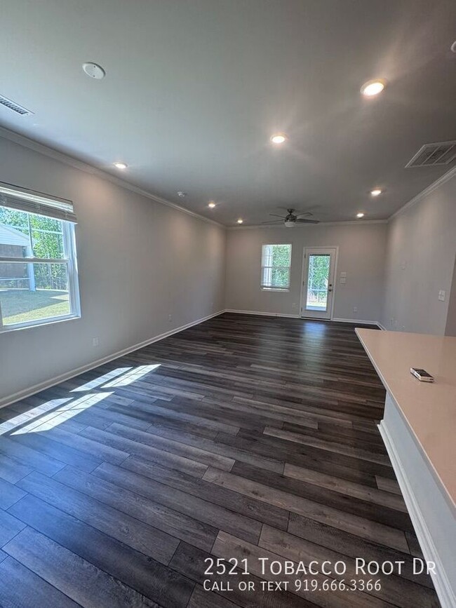 Building Photo - 2521 Tobacco Root Dr