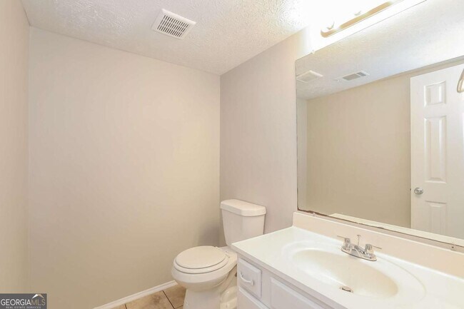 Building Photo - 442 Sherwood Oaks Rd