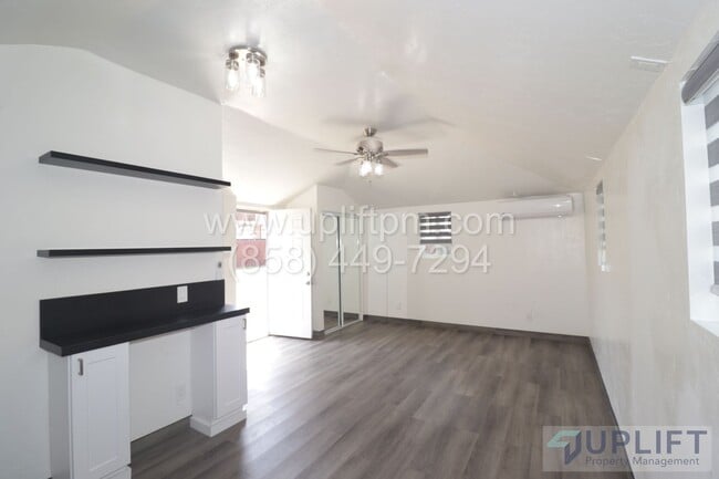 Building Photo - House and ADU combined 3 bedrooms!