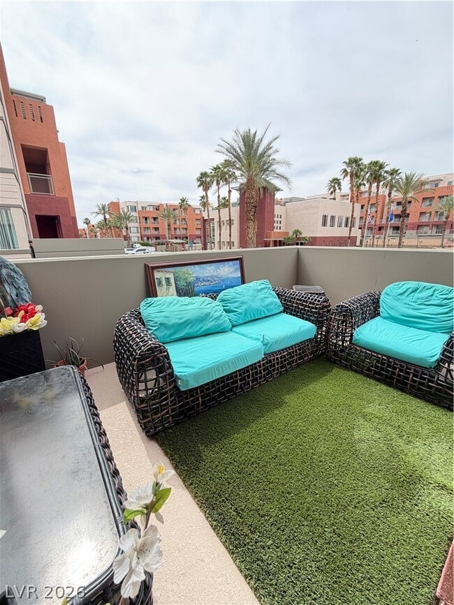 Building Photo - 87 E Agate Ave