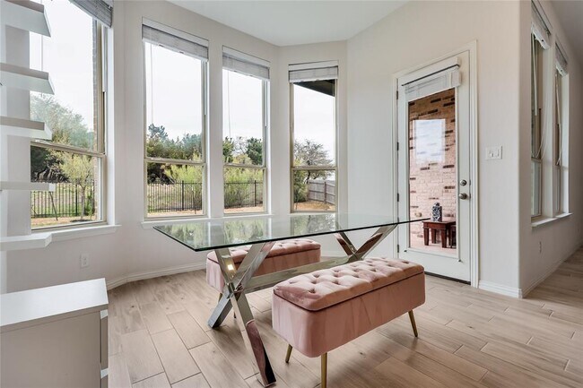 Building Photo - 7705 Pace Ravine Dr