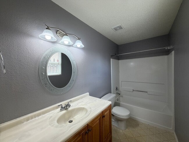 Building Photo - 3 Bedroom Single Story Available Near McMahon Blvd NW & Unser Blvd NW!