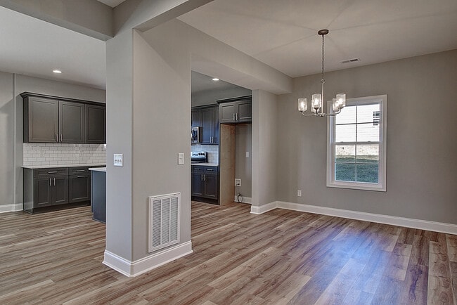 Building Photo - 330 Pauline Ingle Dr