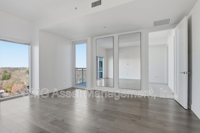 Building Photo - 1820 Peachtree St NW