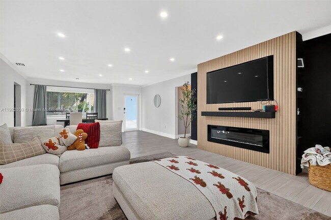 Building Photo - 1510 NW 176th Terrace