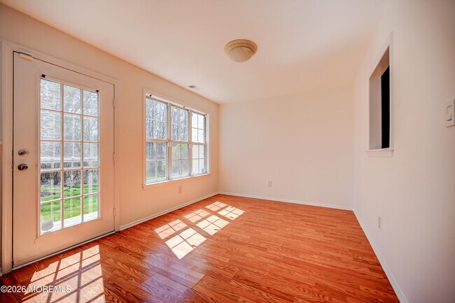 Building Photo - 214 Paddington Ct