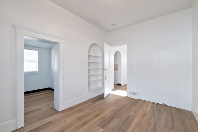 Building Photo - Eccles-Triplex