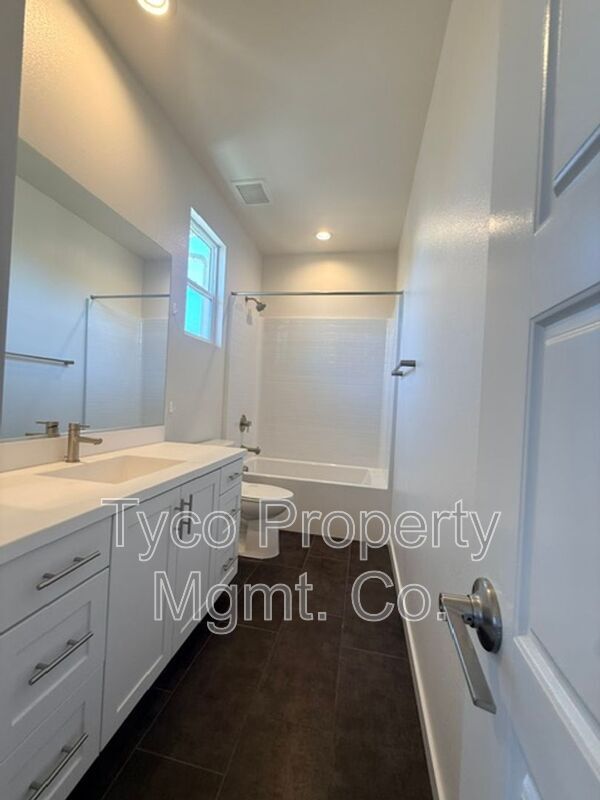 Building Photo - 2344 Element Way