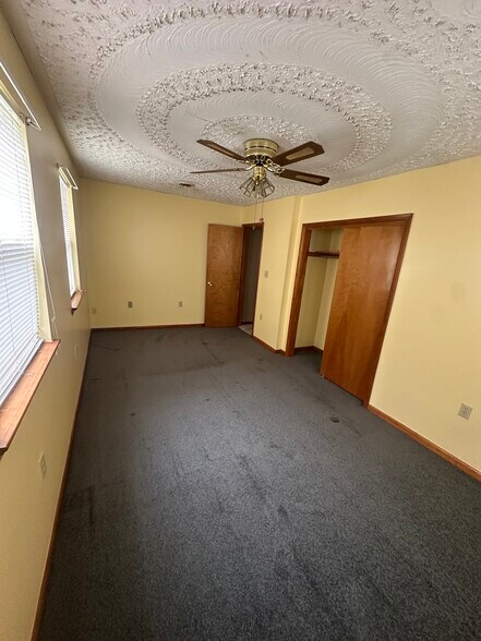 Building Photo - 7349 Waldman Ave