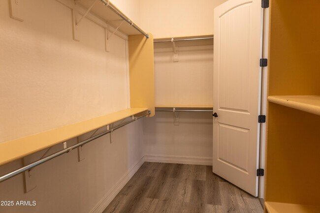 Building Photo - 4571 N Arbor Way