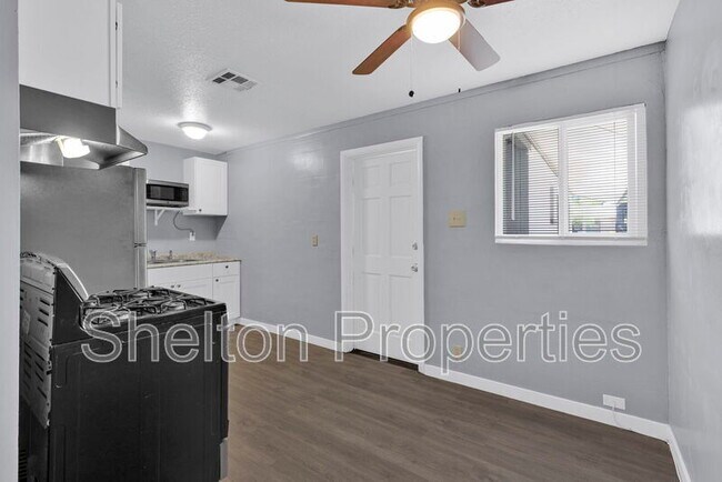 Building Photo - 6022 S 3rd St