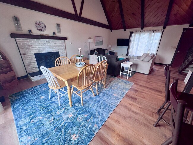 Building Photo - 2 A Cedar Drive-SI ID1380185P