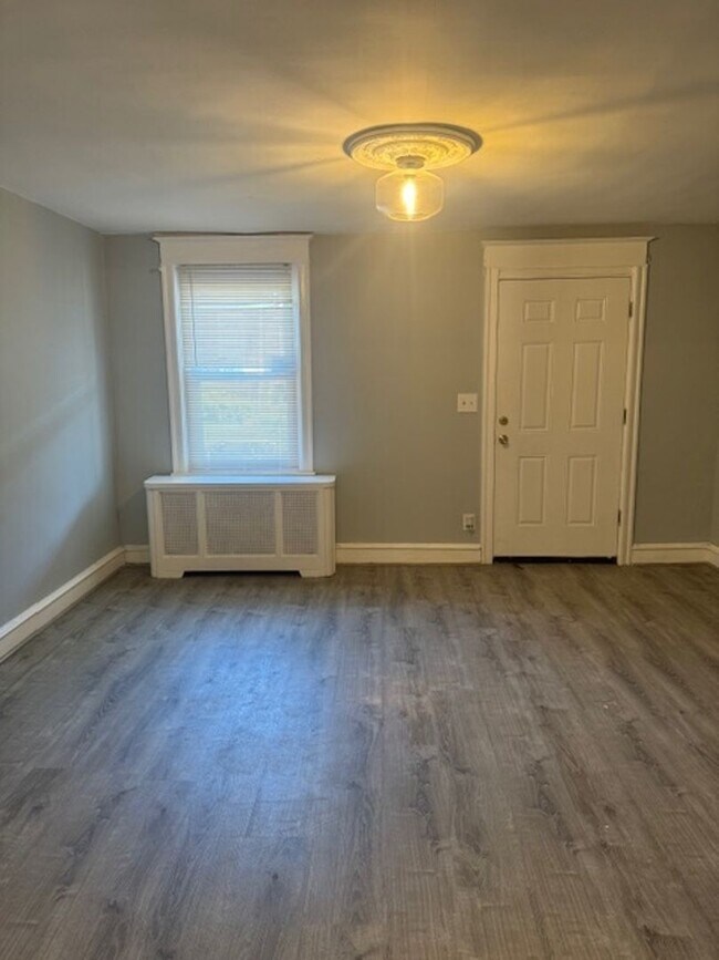 Building Photo - 3 Bedroom Single Family Home in Philadelphia