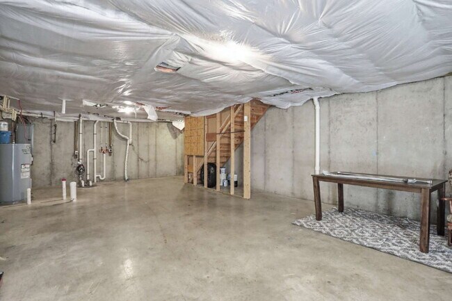 Building Photo - 24 Mabel Ln
