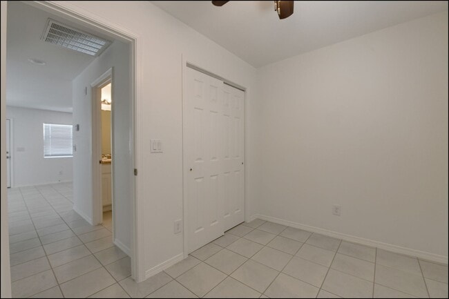 Building Photo - 4626 Maxwell Ave
