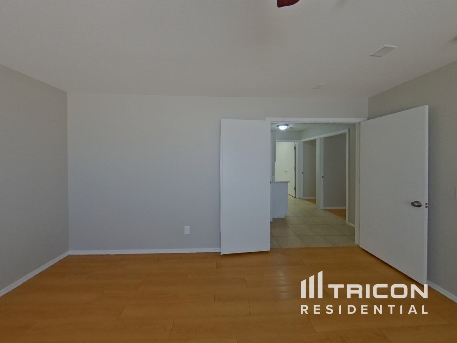 Building Photo - 7019 S 19th Pl