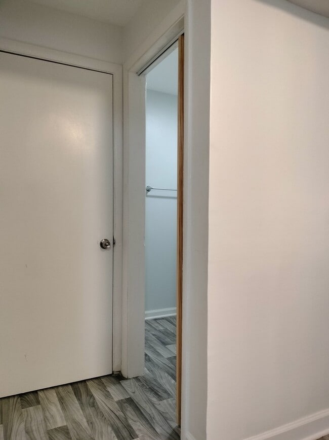 Building Photo - 7910 S Muskegon Ave