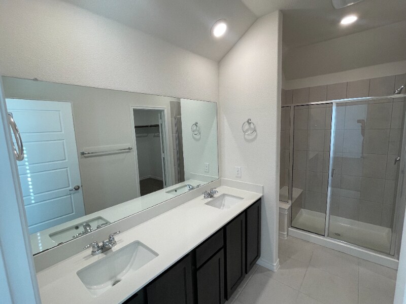 Building Photo - 759 Philadelphia St