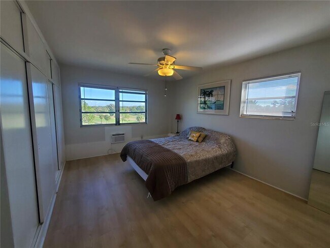 Building Photo - 200 N Betty Ln