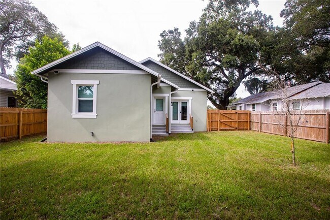 Building Photo - 507 E Paris St