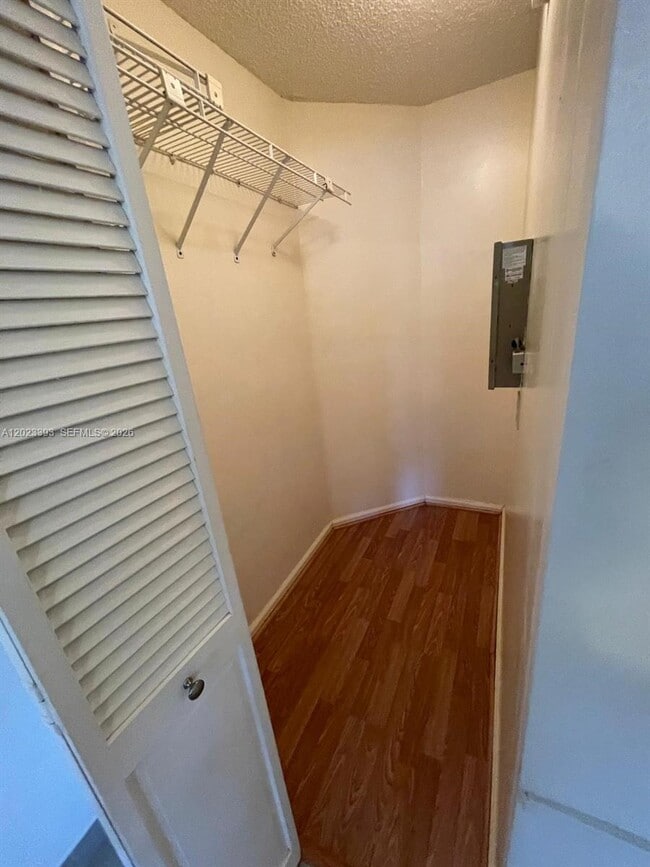 Building Photo - 1280 S Alhambra Cir