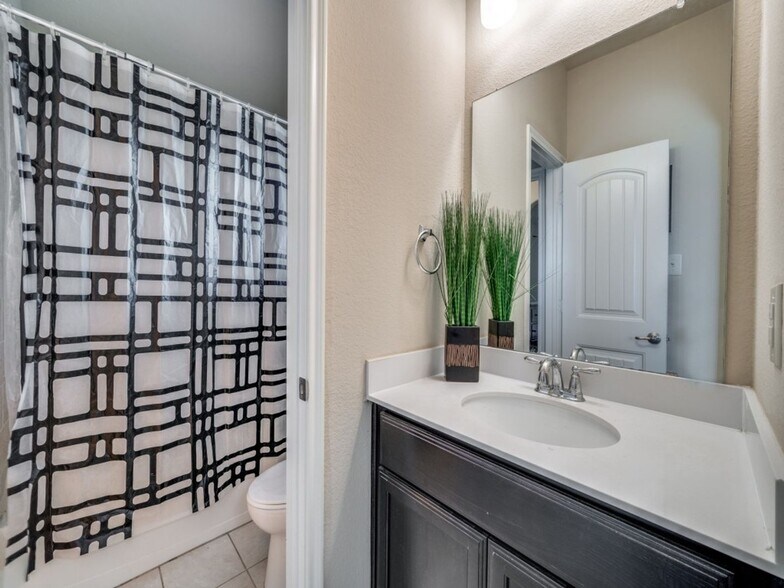 Building Photo - 8920 Deadwood Ln